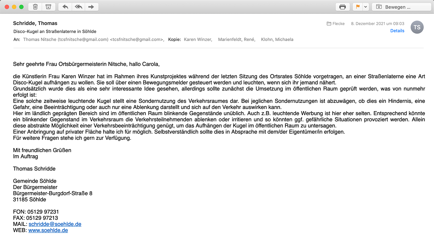 Screenshot einer E-Mail von Thomas Schridde, Gemeinde Söhlde zum Antrag von Karen Winzer, eine Disko-Laterne montieren zu dürfen, Deutung 50